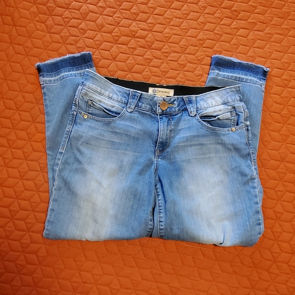 Democracy - Absolution Cropped Jeans - Size 10 - Picture 3 of 8
